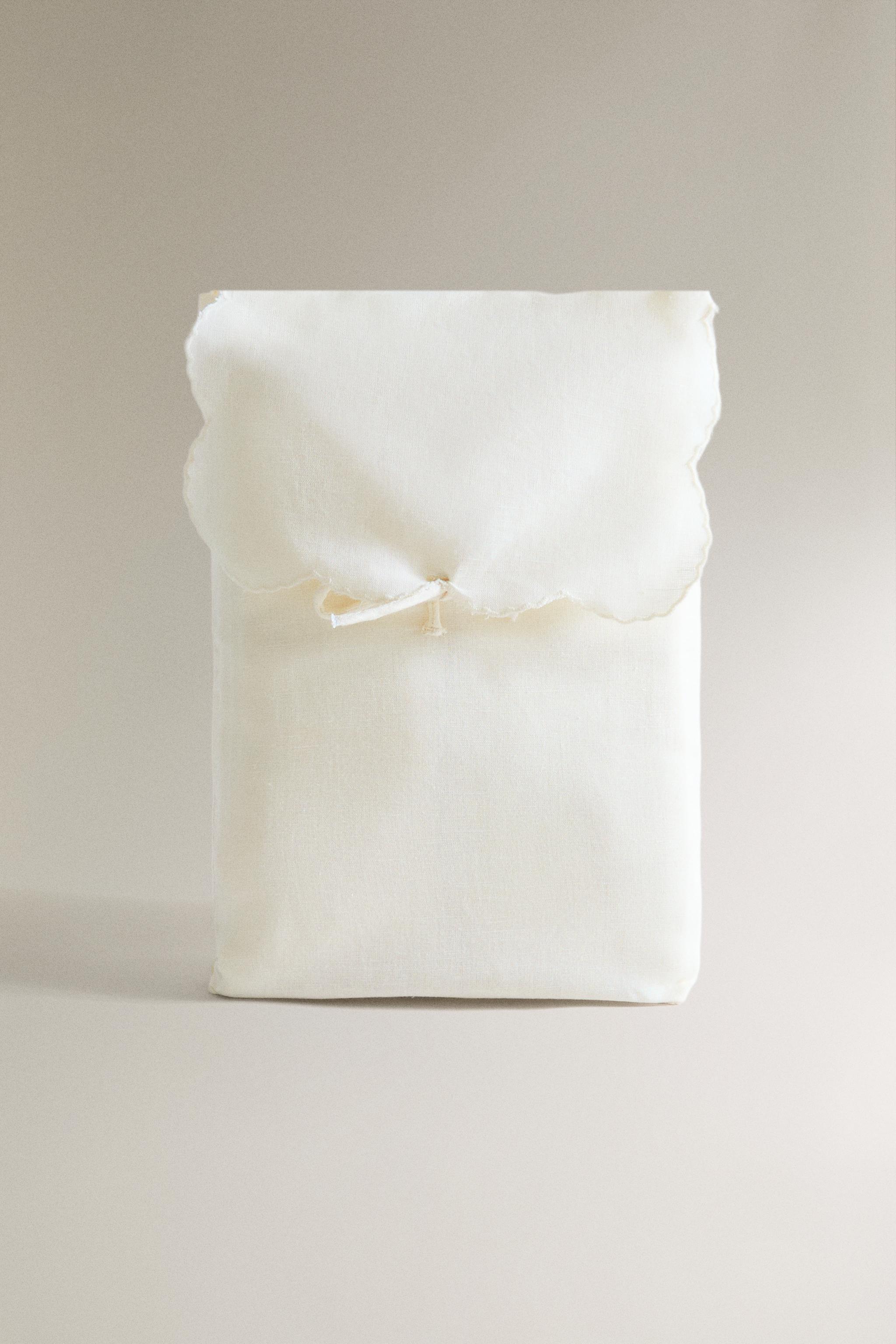 EMBROIDERED LINEN AND COTTON SHOWER CURTAIN
